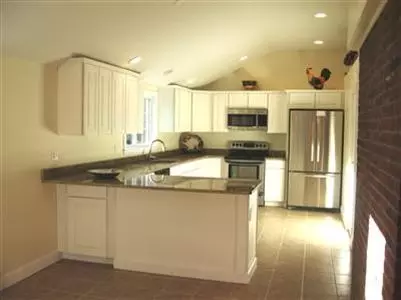 25 Laurel Rd, Centerville, MA 02632 photo 3