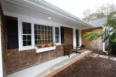 25 Laurel Rd, Centerville, MA 02632 photo 1