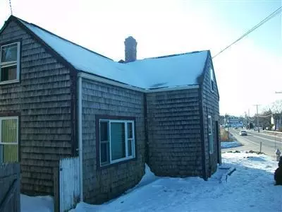 19 Sandwich Rd, Wareham, MA 02571 photo 1