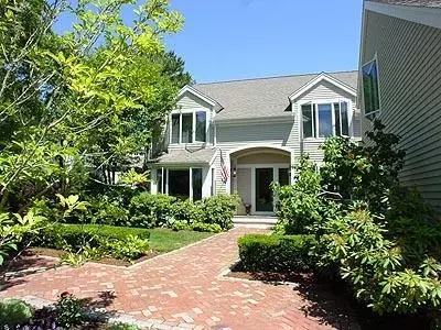 43 Eagle Dr, Mashpee, MA 02649 photo 1