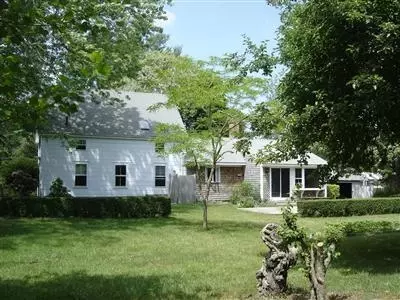 70 Rosa Ln, Marstons Mills, MA 02648 photo 2