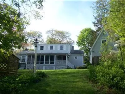 192 School St, Cotuit, MA 02635 photo 3