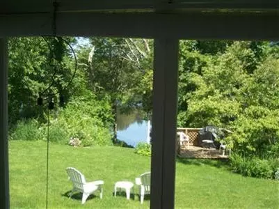 192 School St, Cotuit, MA 02635 photo 6