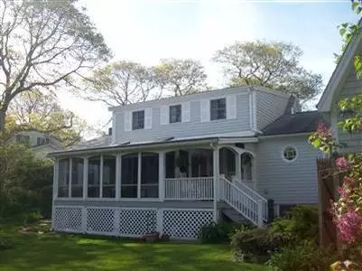 192 School St, Cotuit, MA 02635 photo 4