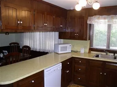 125 Surf Dr, Mashpee, MA 02649 photo 8