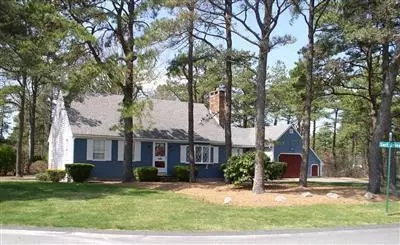 125 Surf Dr, Mashpee, MA 02649 photo 1