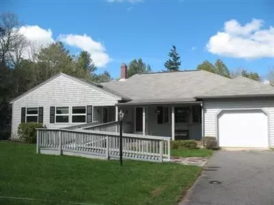 47 Grove St, Cotuit, MA 02635 photo 1