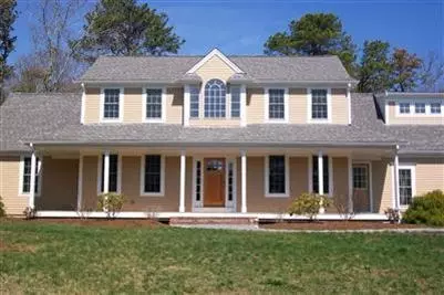 711 Great Neck Rd S, Mashpee, MA 02649 photo 2