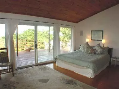 3 Calebs Common Cir, Edgartown, MA 02539 photo 10