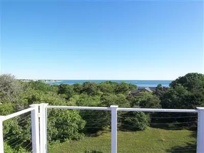 3 Calebs Common Cir, Edgartown, MA 02539 photo 1