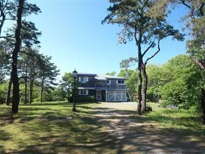 3 Calebs Common Cir, Edgartown, MA 02539 photo 4