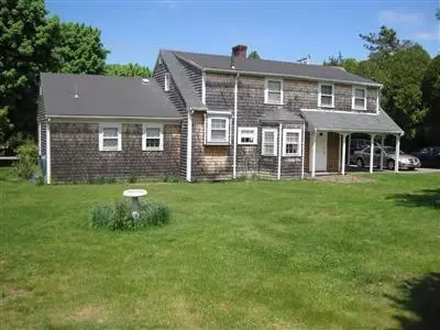 301 Pine St, Centerville, MA 02632 photo 3