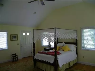 546 Phinneys Ln, Centerville, MA 02632 photo 12