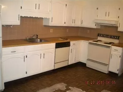 77 Gleneagle Dr, Centerville, MA 02632 photo 4