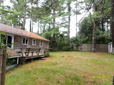600 County Rd, Pocasset, MA 02559 photo 3