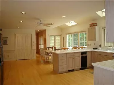 37 Crystal Ridge Rd, Cotuit, MA 02635 photo 4