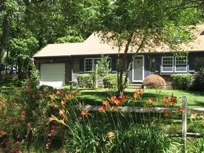 48 Seans Cir, Centerville, MA 02632 photo 1
