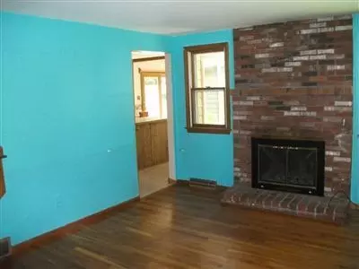 72 Hartford Ave, Marstons Mills, MA 02648 photo 3