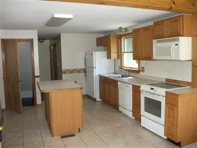 72 Hartford Ave, Marstons Mills, MA 02648 photo 2
