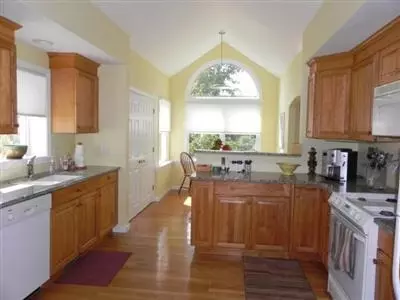 23 Meadowbrook Rd, Mashpee, MA 02649 photo 5