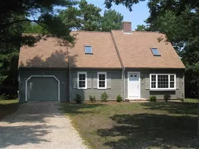 32 Dolar Davis Rd, Centerville, MA 02632 photo 2