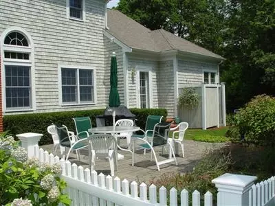 11 Fairwinds Dr, Osterville, MA 02655 photo 5