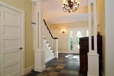 617 Main St, Osterville, MA 02655 photo 6