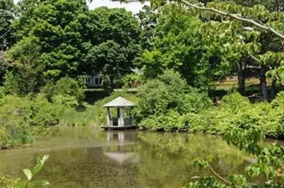 617 Main St, Osterville, MA 02655 photo 5