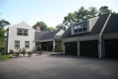 217 Wheeler Rd, Marstons Mills, MA 02648 photo 4