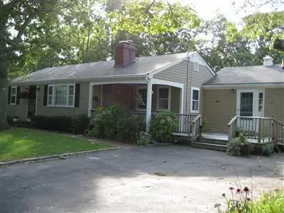 121 Rudder Rd, West Hyannisport, MA 02672 photo 1
