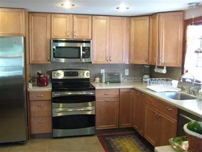 121 Rudder Rd, West Hyannisport, MA 02672 photo 5