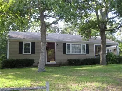 121 Rudder Rd, West Hyannisport, MA 02672 photo 3