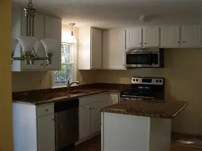 608 Skunknet Rd, Centerville, MA 02632 photo 4