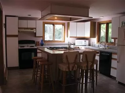 25 Bee Ln, Centerville, MA 02632 photo 3
