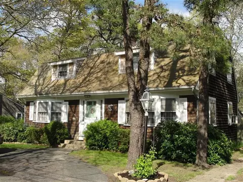 202 Arrowhead Dr, Hyannis, MA 02601 photo 1