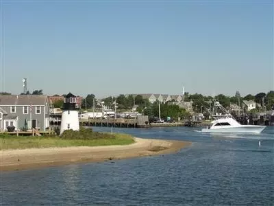 202 Arrowhead Dr, Hyannis, MA 02601 photo 23