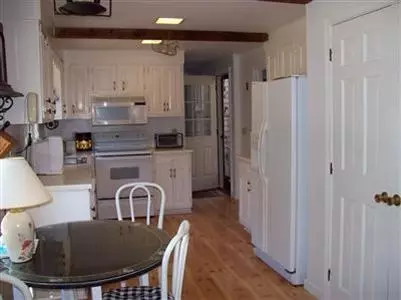 92 Cotuit Cove Rd, Cotuit, MA 02635 photo 8