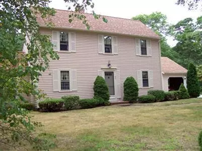 92 Cotuit Cove Rd, Cotuit, MA 02635 photo 1