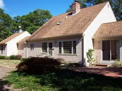 92 Cotuit Cove Rd, Cotuit, MA 02635 photo 3
