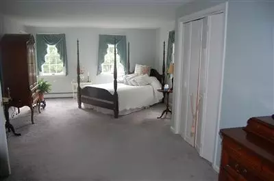 25 Diandy Rd, Sagamore Beach, MA 02562 photo 10