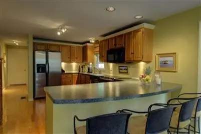 26 Square Rigger Ln, Hyannis, MA 02601 photo 2