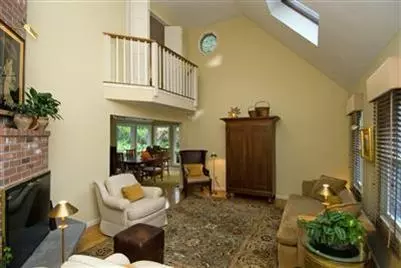 26 Square Rigger Ln, Hyannis, MA 02601 photo 3