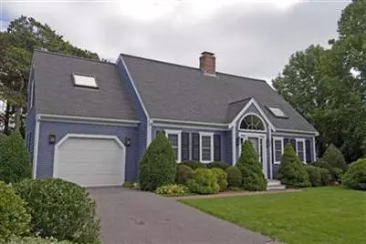 26 Square Rigger Ln, Hyannis, MA 02601 photo 1