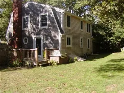 521 Cotuit Rd, Mashpee, MA 02649 photo 4