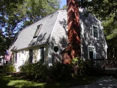 521 Cotuit Rd, Mashpee, MA 02649 photo 1