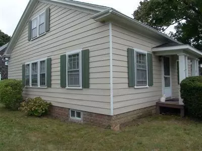 54 Chase St, Hyannis, MA 02601 photo 3