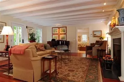 1106 Main St, Cotuit, MA 02635 photo 4