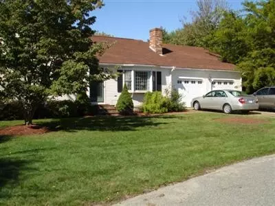 20 Lakeside E Dr, Centerville, MA 02632 photo 1