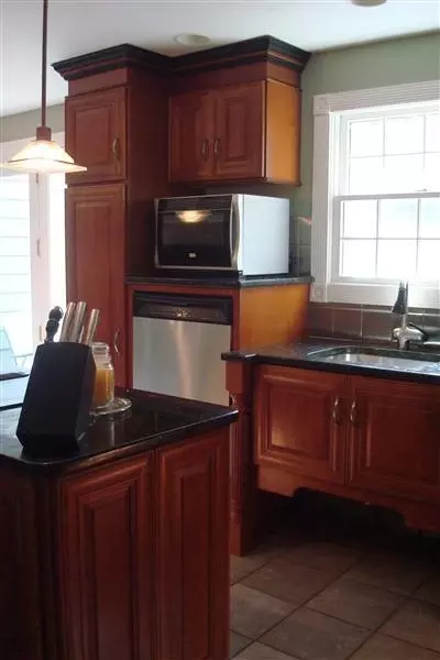 12 Pequot Rd, Mashpee, MA 02649 photo 4