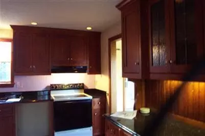 108 Ebenezer Rd, Osterville, MA 02655 photo 2